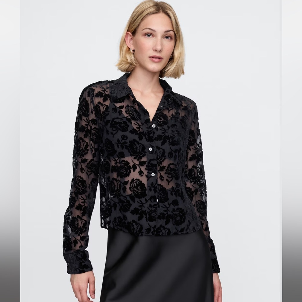 Gap Cropped Velvet Shirt Size Small NWT